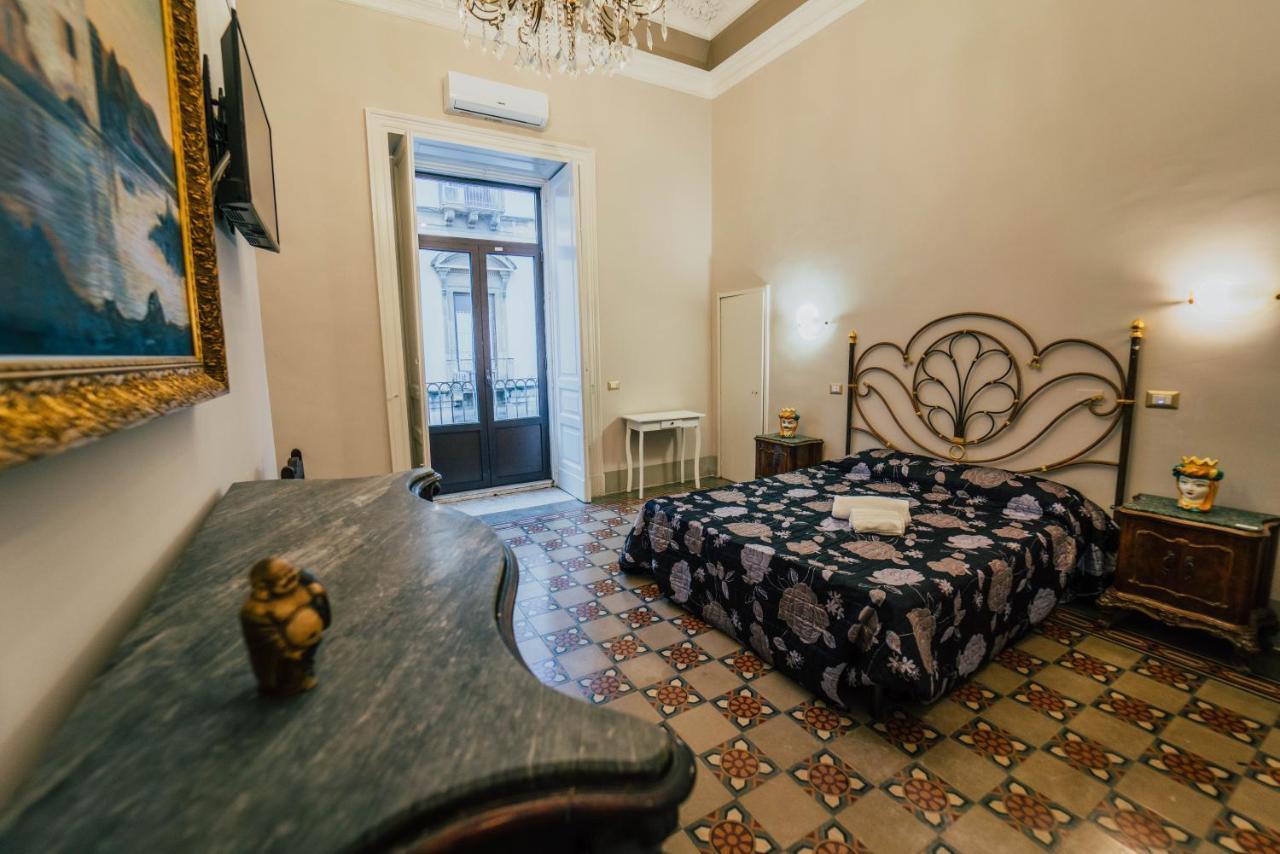 Stanze Etnea 380 Hotel Catania Exterior photo
